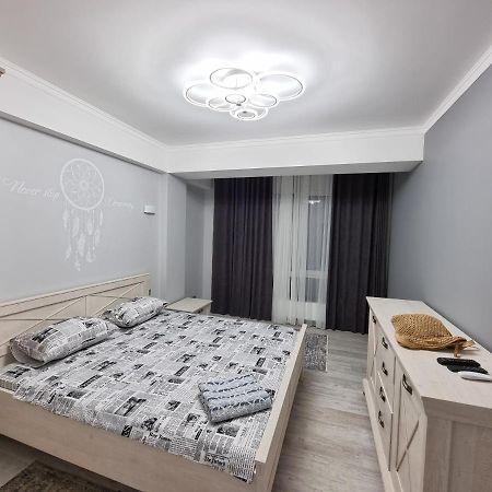 Tourist Grand Apartments Ultracentral 키시나우 외부 사진