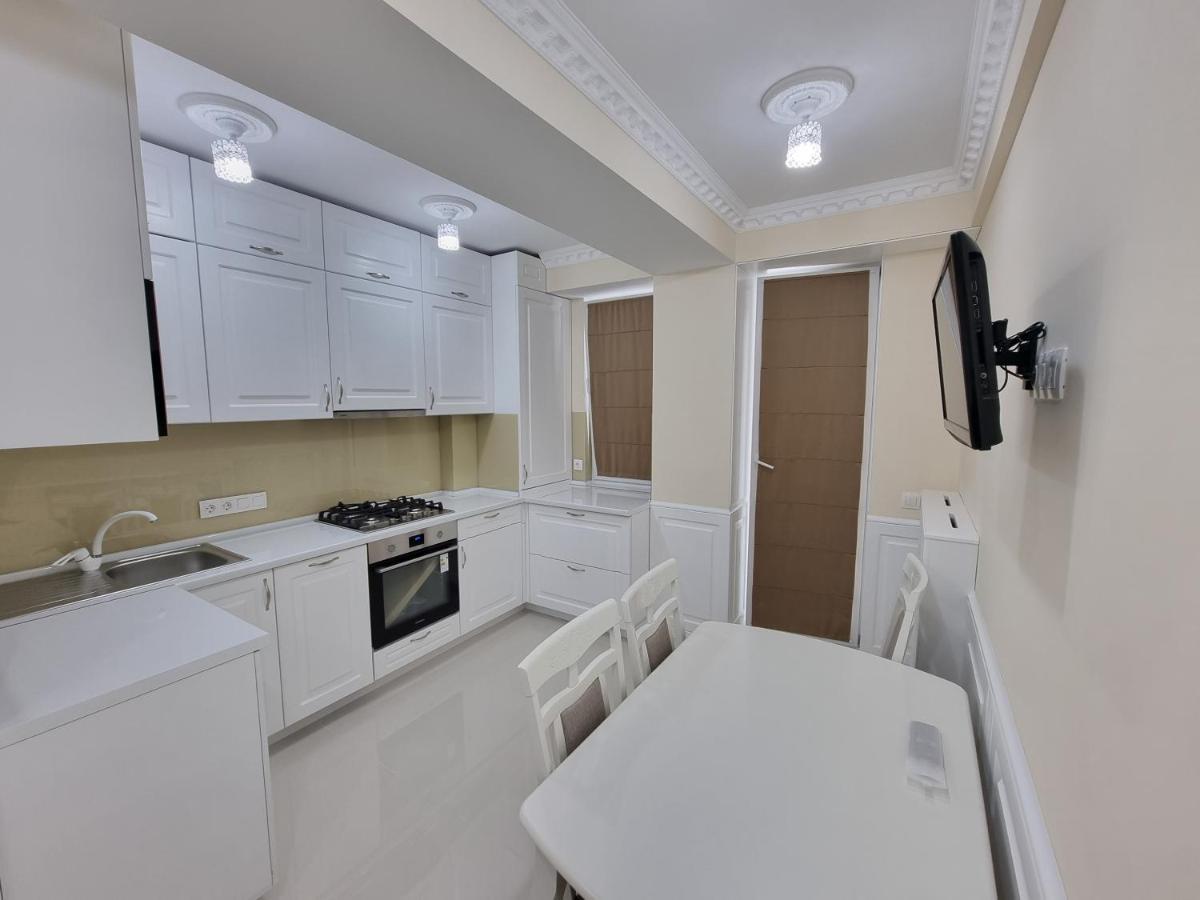 Tourist Grand Apartments Ultracentral 키시나우 외부 사진